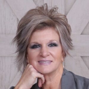 Profile photo of Kelly Updegrave